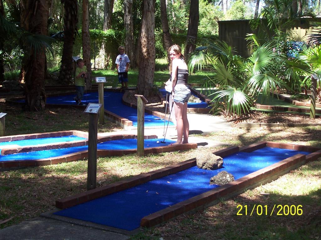 פורסטר Smugglers Cove Holiday Village מראה חיצוני תמונה