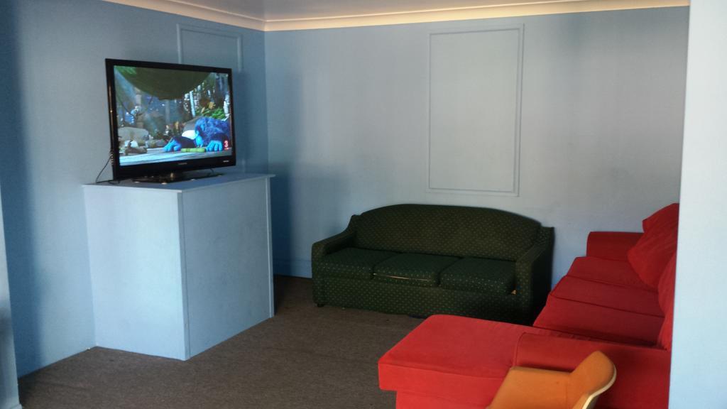 פורסטר Smugglers Cove Holiday Village מראה חיצוני תמונה