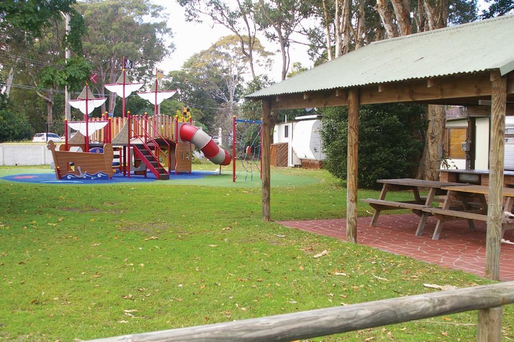 פורסטר Smugglers Cove Holiday Village מראה חיצוני תמונה