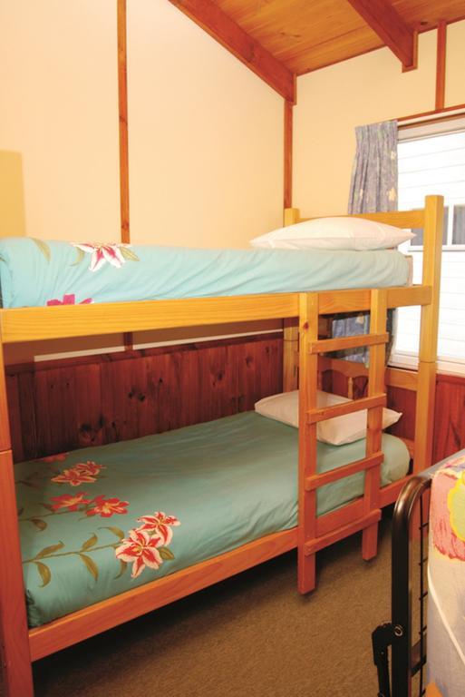 פורסטר Smugglers Cove Holiday Village חדר תמונה