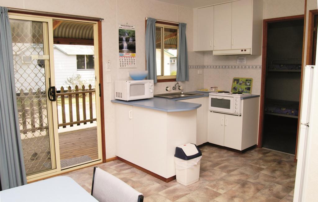פורסטר Smugglers Cove Holiday Village חדר תמונה