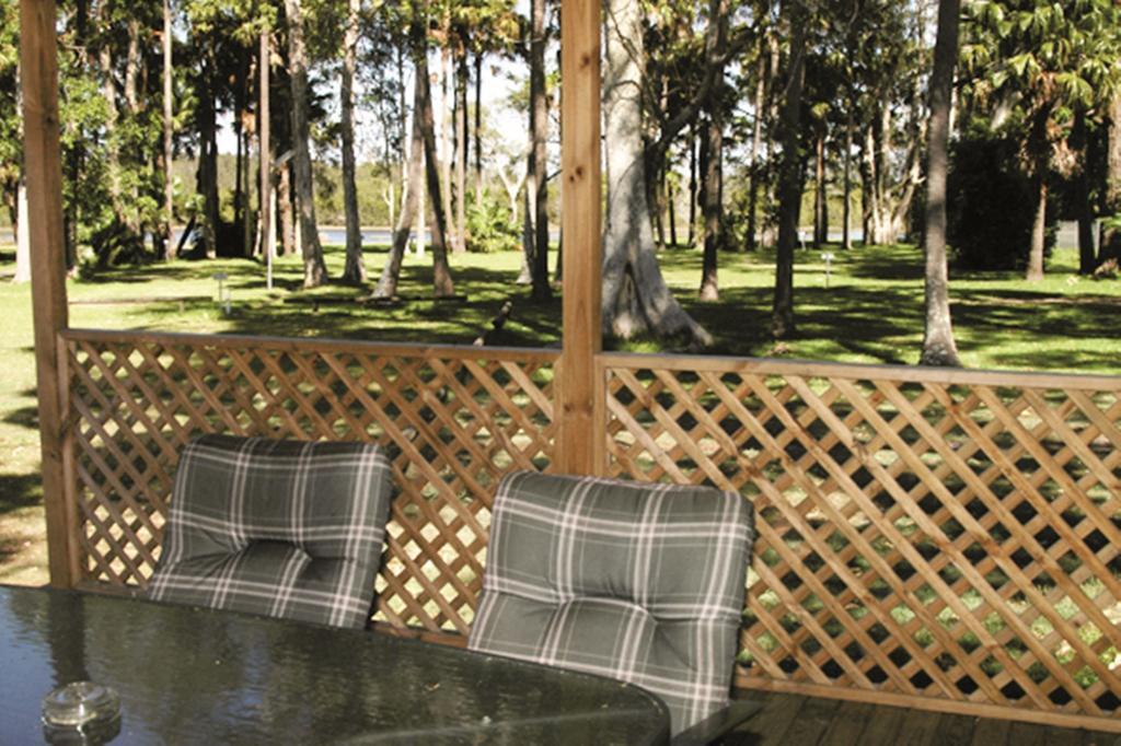 פורסטר Smugglers Cove Holiday Village חדר תמונה
