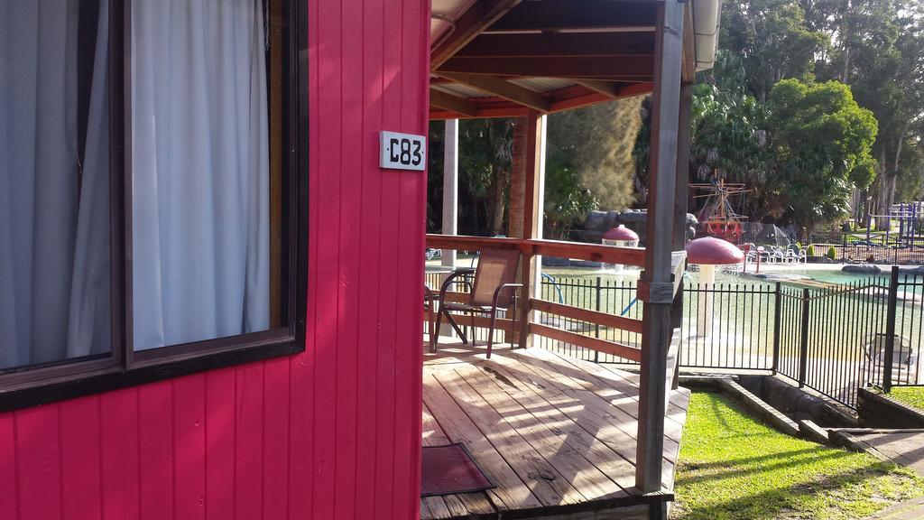 פורסטר Smugglers Cove Holiday Village חדר תמונה