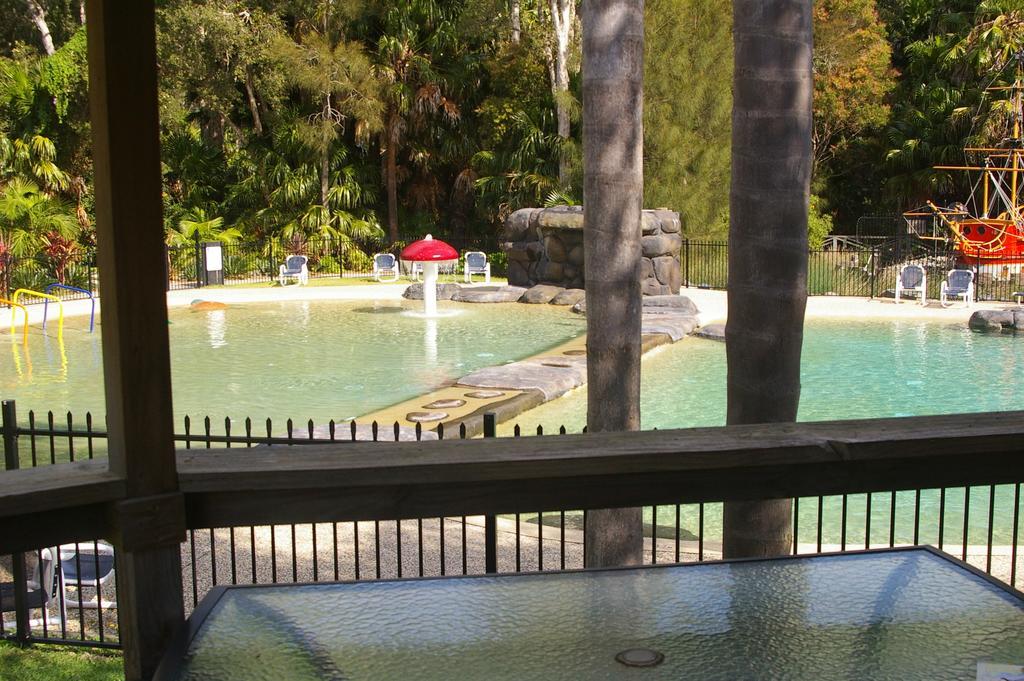 פורסטר Smugglers Cove Holiday Village מראה חיצוני תמונה