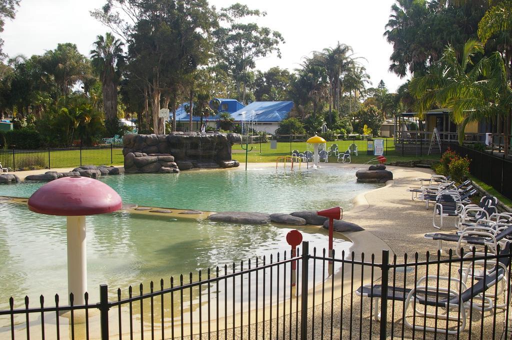 פורסטר Smugglers Cove Holiday Village חדר תמונה